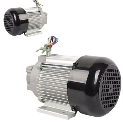 110V le moteur à induction de seule ou 3 phases de 220V 1300W 3400Rpm 60Hz a adapté aux besoins du client pour le joint de pression de TTI